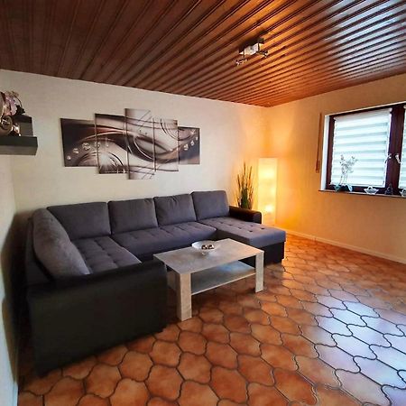 Apartments Rhona III Und IV Neunkirchen City ภายนอก รูปภาพ