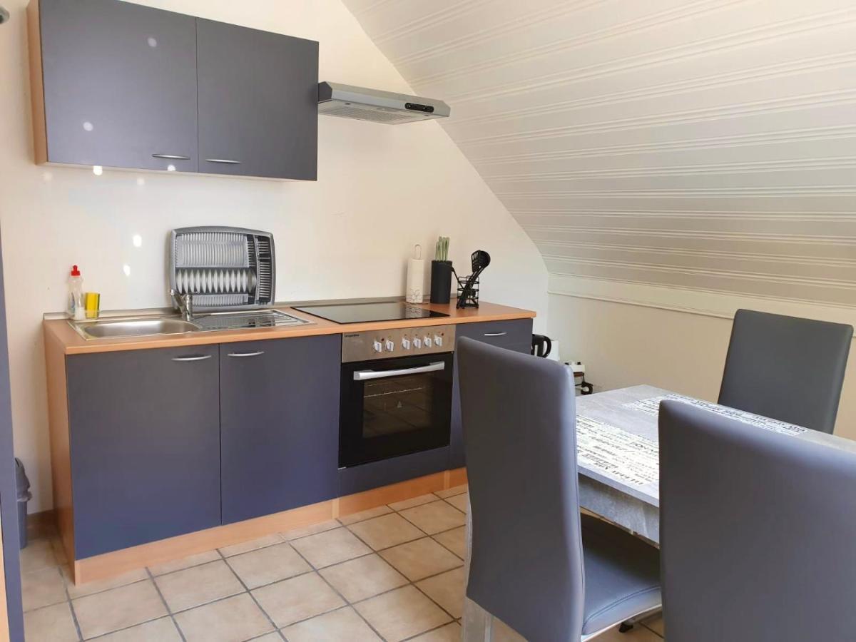 Apartments Rhona III Und IV Neunkirchen City ภายนอก รูปภาพ
