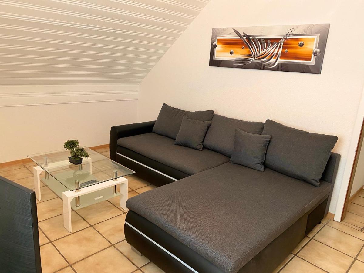 Apartments Rhona III Und IV Neunkirchen City ภายนอก รูปภาพ