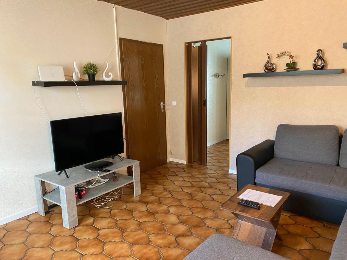 Apartments Rhona III Und IV Neunkirchen City ภายนอก รูปภาพ