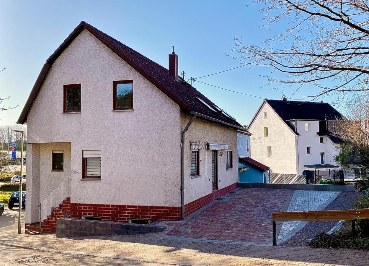 Apartments Rhona III Und IV Neunkirchen City ภายนอก รูปภาพ